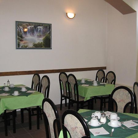 Hotel Veli Joze بولا المظهر الخارجي الصورة