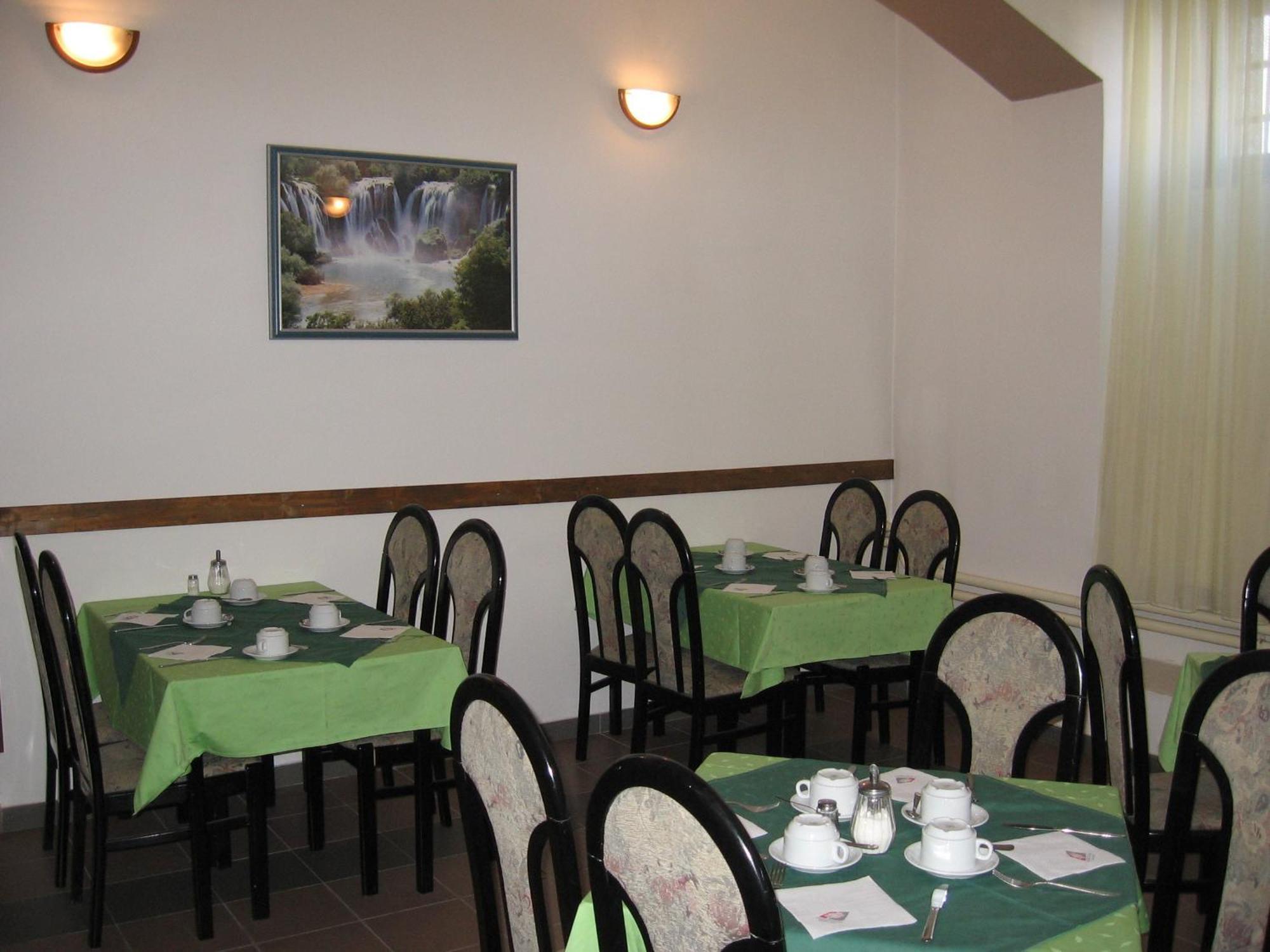 Hotel Veli Joze بولا المظهر الخارجي الصورة