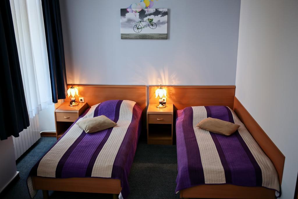 Hotel Veli Joze بولا المظهر الخارجي الصورة