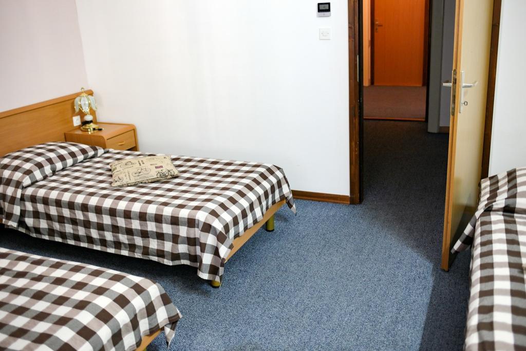 Hotel Veli Joze بولا المظهر الخارجي الصورة
